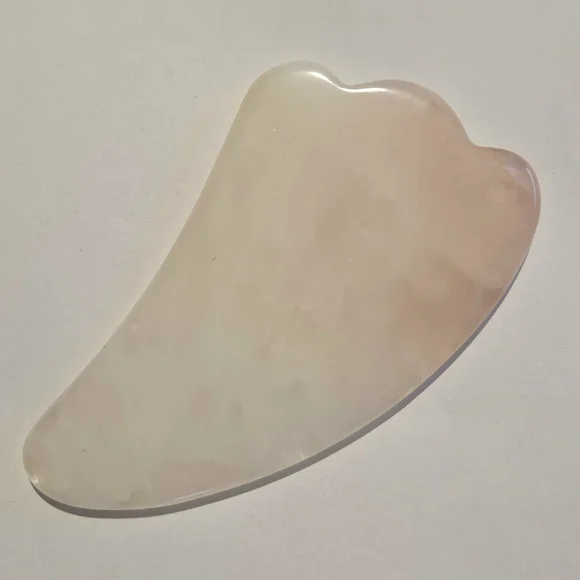 NWT Gua Sha Pink Quartz Facial Tool Massage - Picture 9 of 11